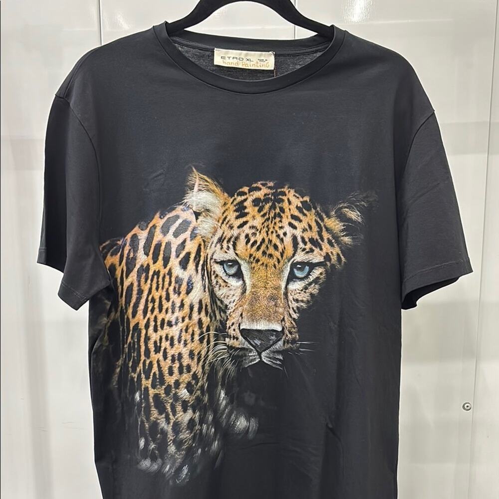 NWT Etro Black Short Sleeve Tee with Leopard hand painting Size XL